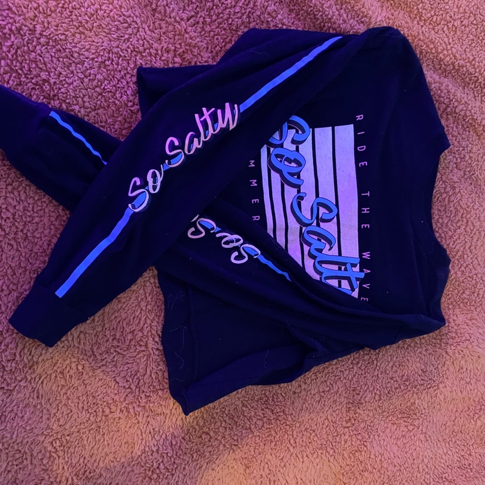 Long sleeve crop top